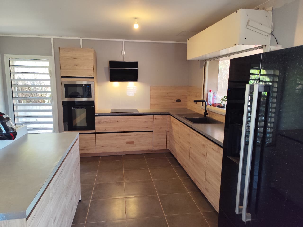 Cuisine sur-mesure — Atelier du Meuble, Mayotte