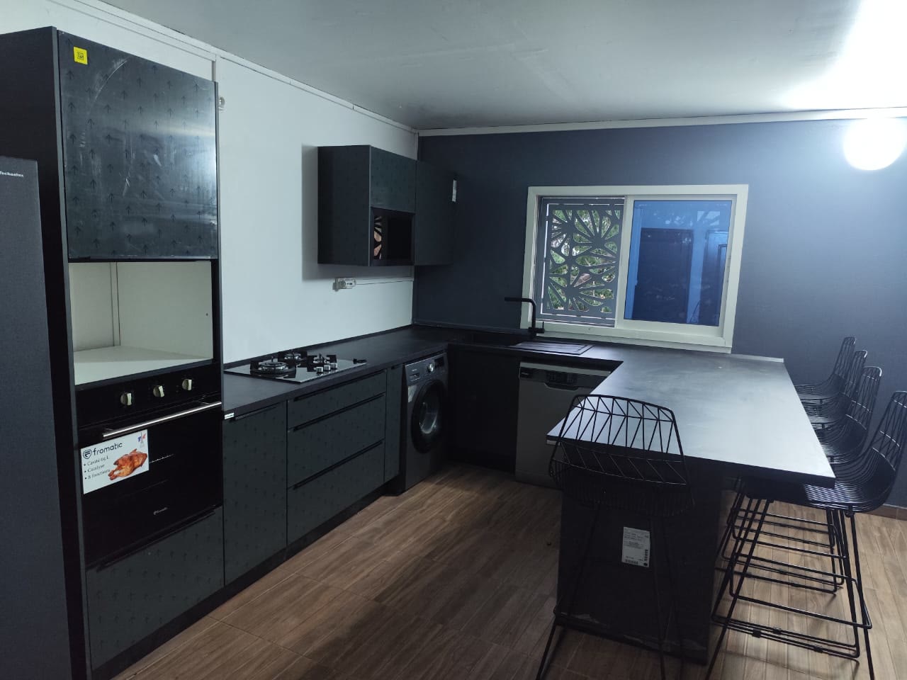 Cuisine sur-mesure — Atelier du Meuble, Mayotte
