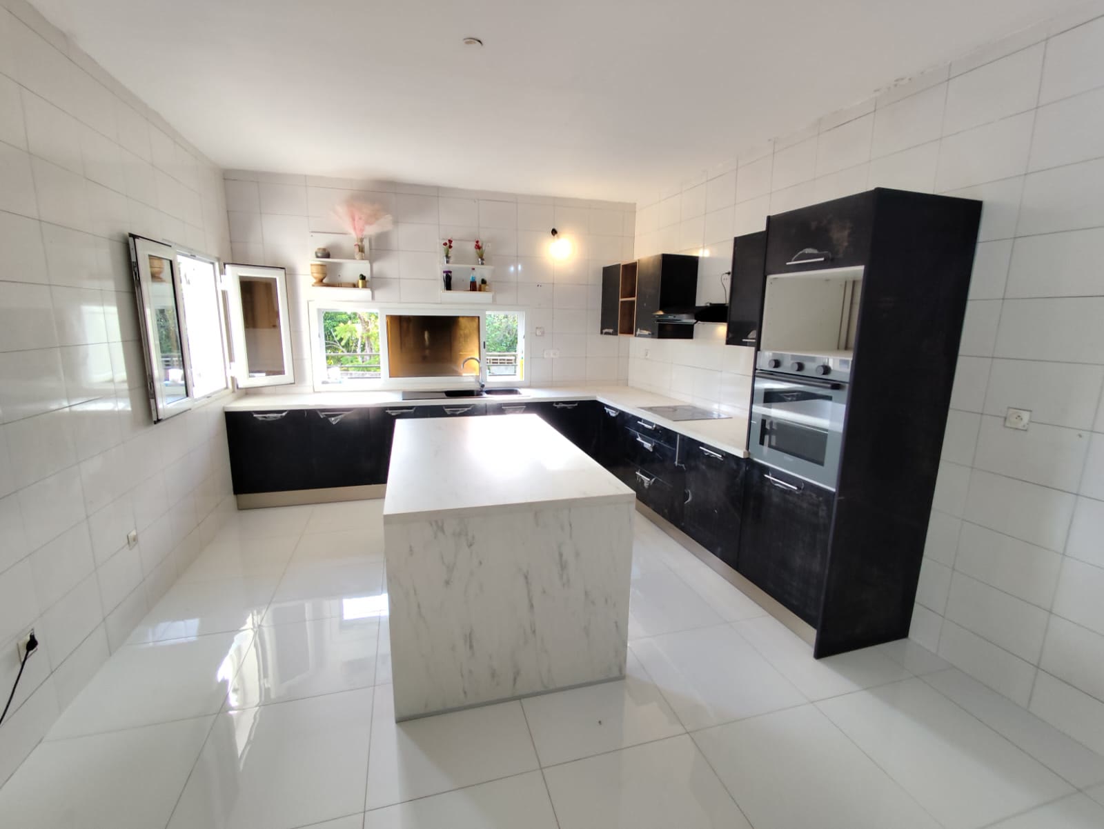 Cuisine sur-mesure — Atelier du Meuble, Mayotte
