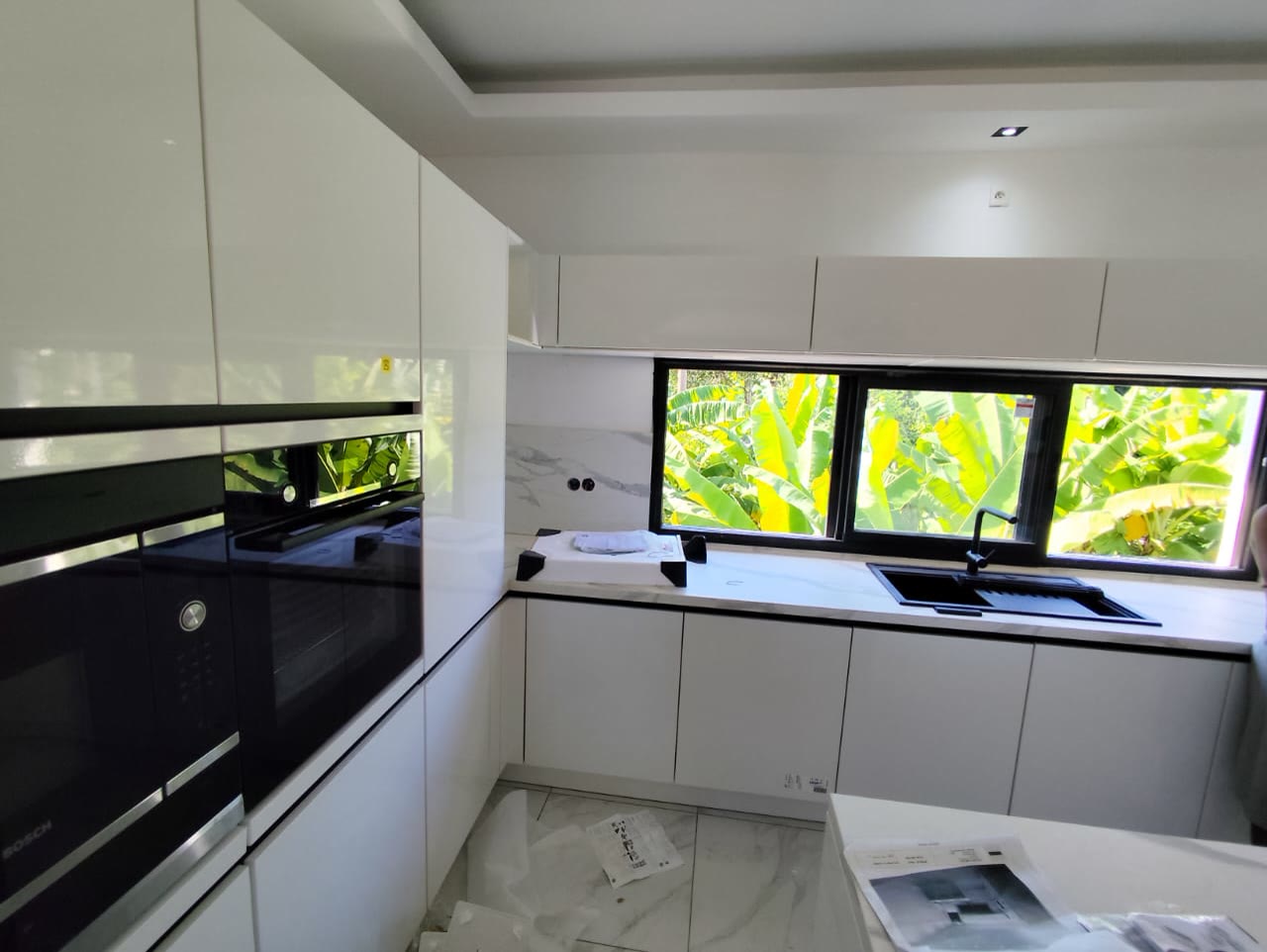 Cuisine sur-mesure — Atelier du Meuble, Mayotte