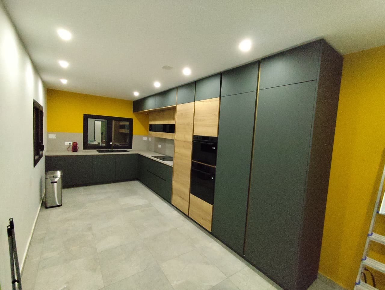 Cuisine sur-mesure — Atelier du Meuble, Mayotte