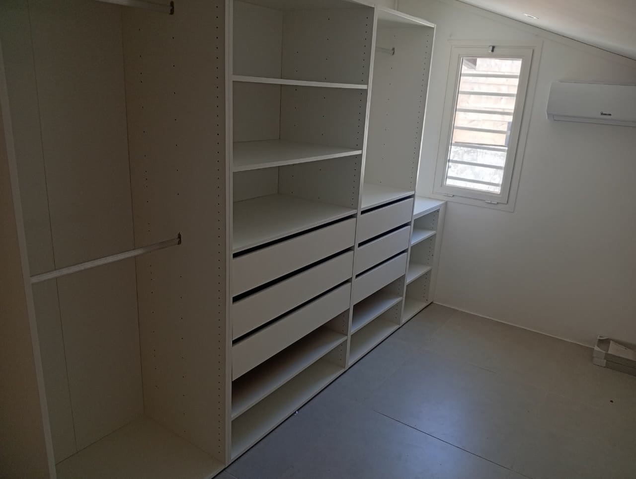 Dressing sur-mesure — Atelier du Meuble, Mayotte
